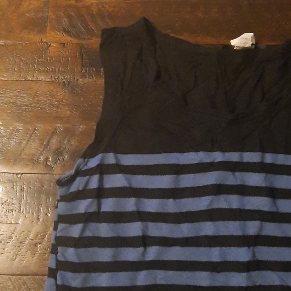 Tank top - Picture 2 of 3